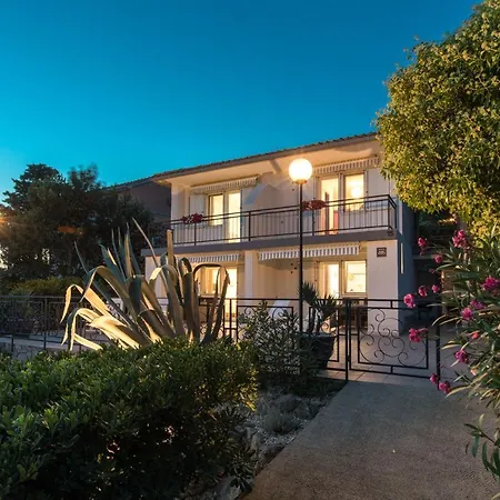 Апартаменты Alida *