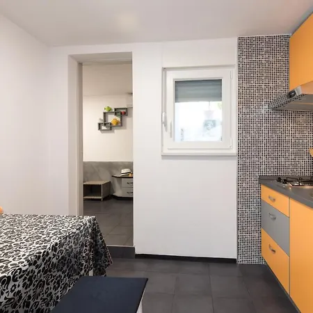 Apartment Alida *