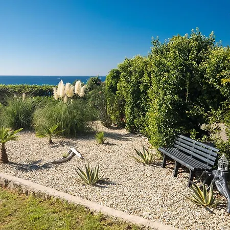 Апартаменты Alida